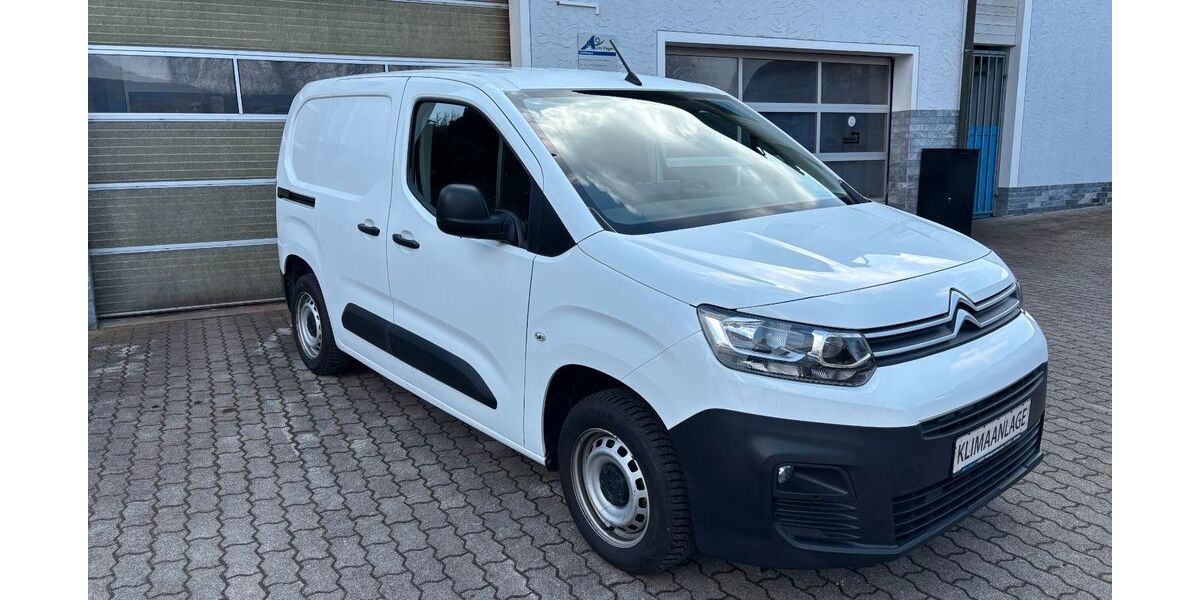 Citroen Berlingo 42.000 km 11.900 &euro; Velburg - Dantersdorf 92355