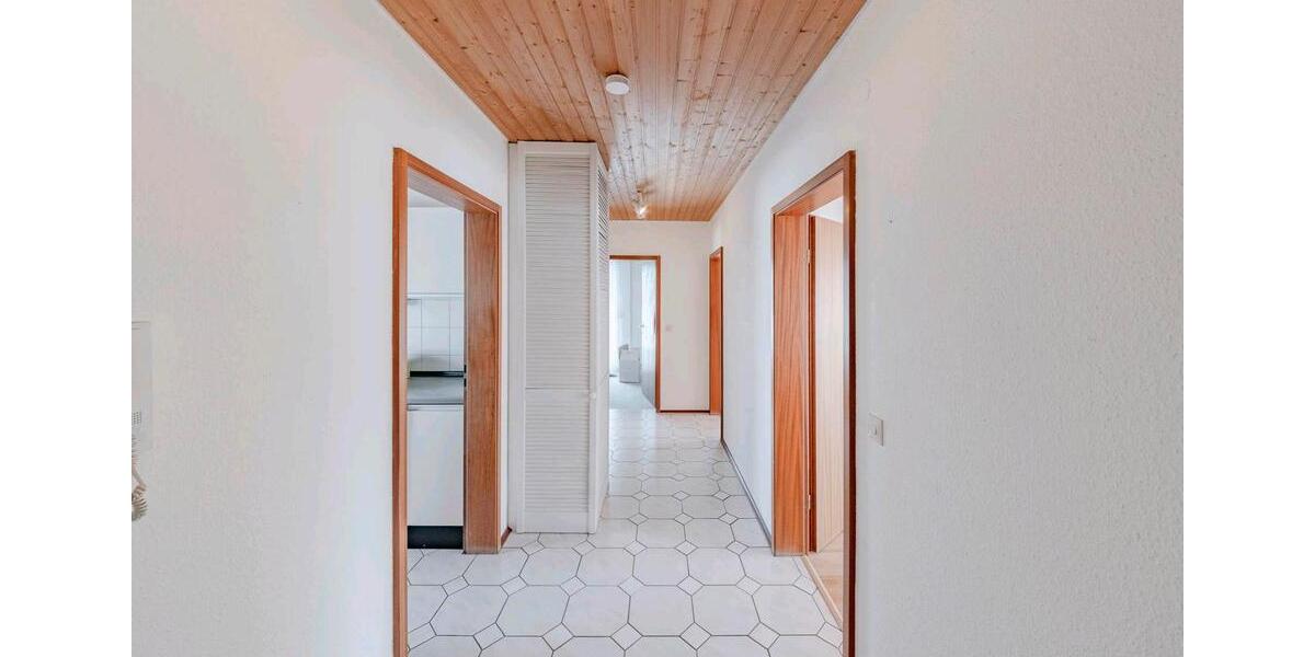 Dachgeschoßwohnung Sankt Georgen im Schwarzwald - 3 Zimmer, 67 m&sup2;, 650&euro; | Angebot:26297532