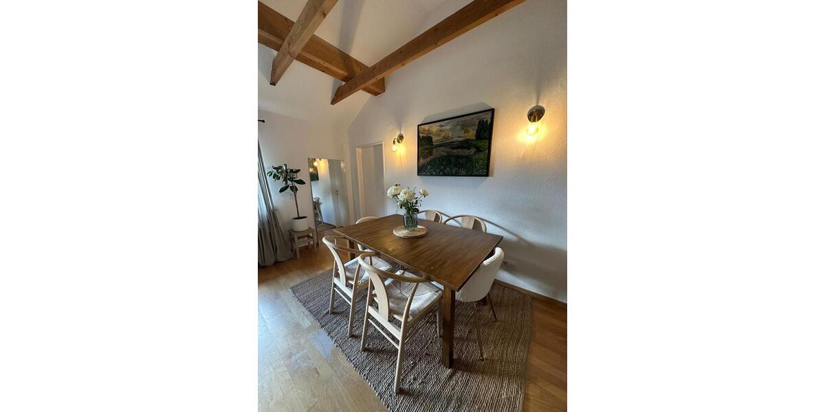 Dachgeschoßwohnung Rosengarten - 1 Zimmer, 65 m&sup2;, 925&euro; | Angebot:25638995