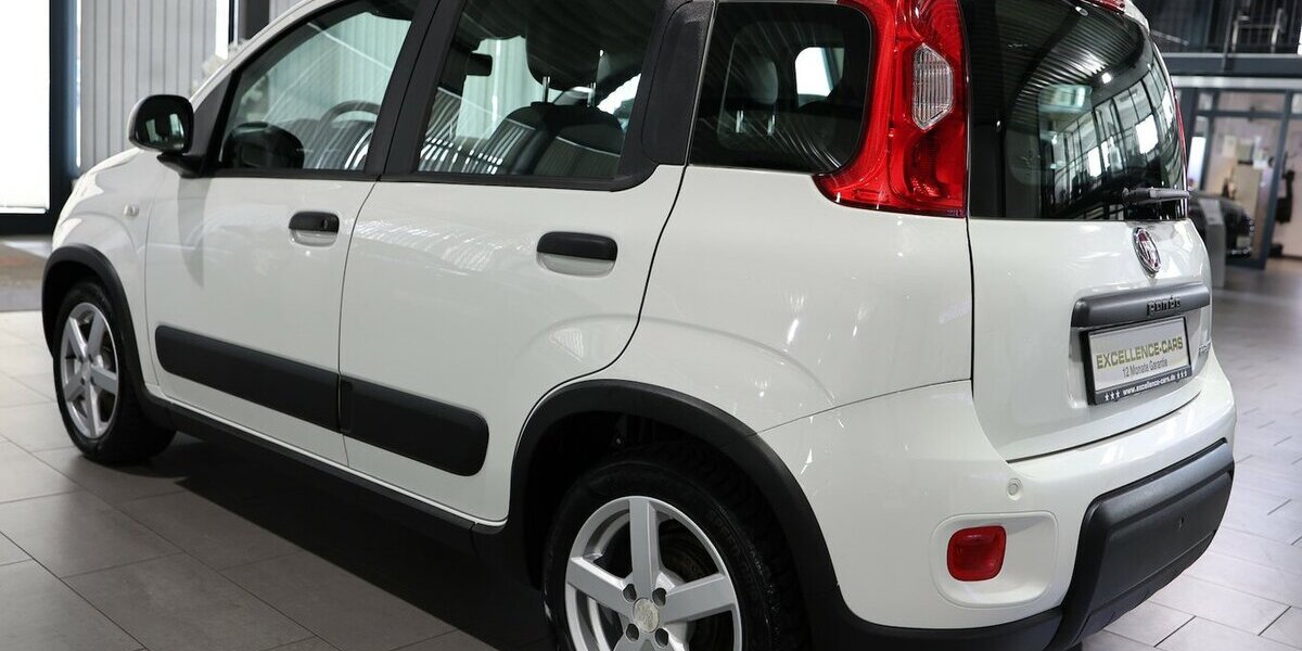 Fiat Panda 1.0 Mild-Hybrid CITY LIFE WHITE / SHZ, PDC 32.000 km 10.991 &euro; Hamm 59077