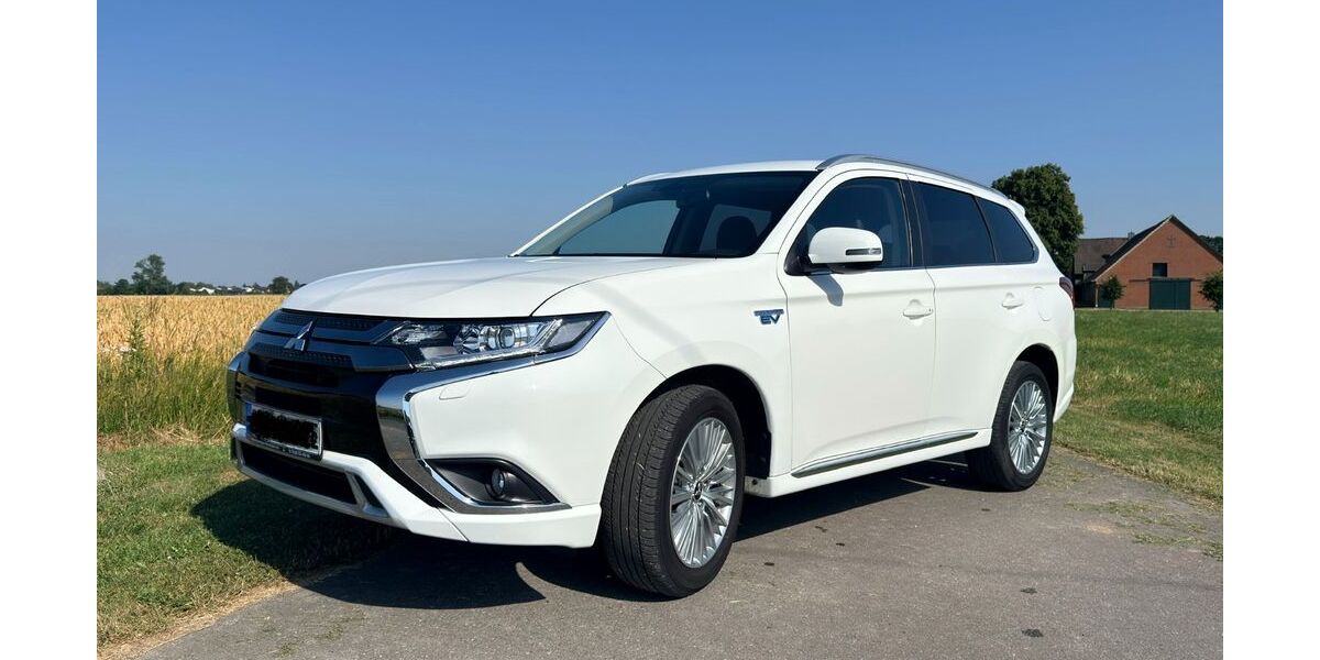 Mitsubishi Outlander 144.000 km 14.950 &euro; Kevelaer 47623