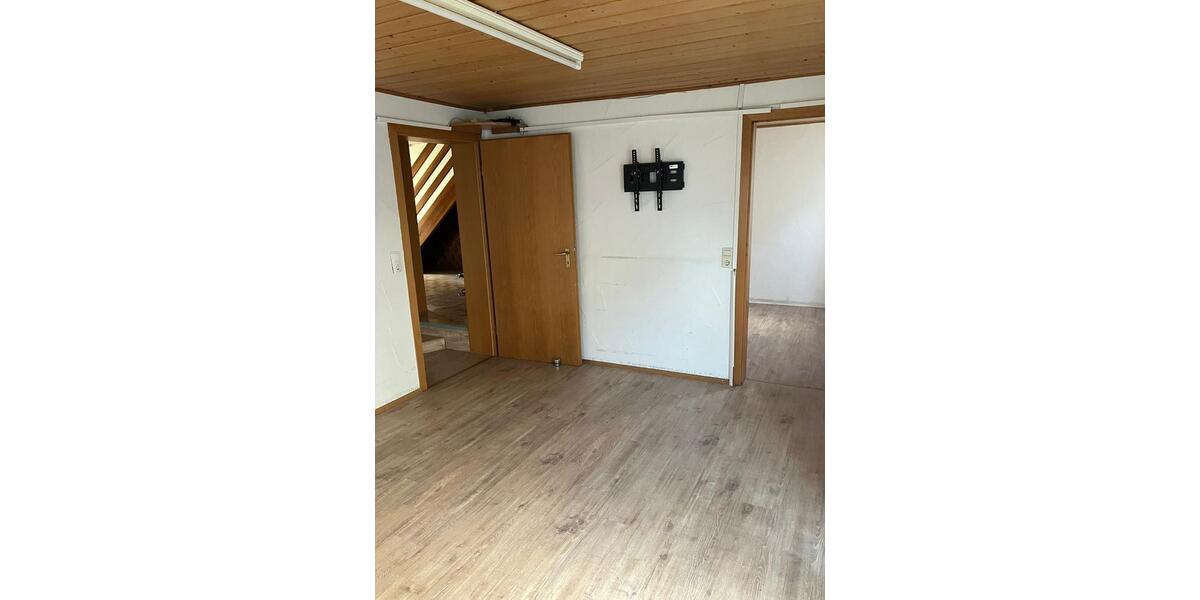 Reihenhaus Laichingen - 9 Zimmer, 90 m&sup2;, 227.000&euro; | Angebot:26136529