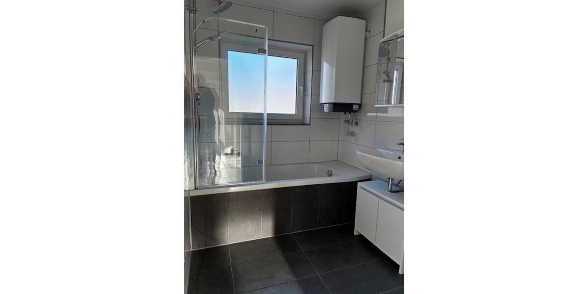 Etagenwohnung Albstadt - 3 Zimmer, 83 m&sup2;, 150.000&euro; | Angebot:26355399