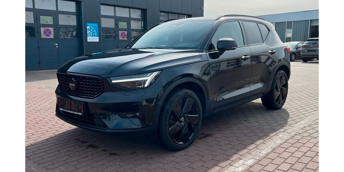 Volvo XC40 15.615 km 38.490 &euro; Jüterbog 14913