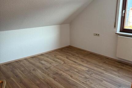 Vermiete eine 3 Zimmer Dachgeschoßwohnung in Plüderhausen