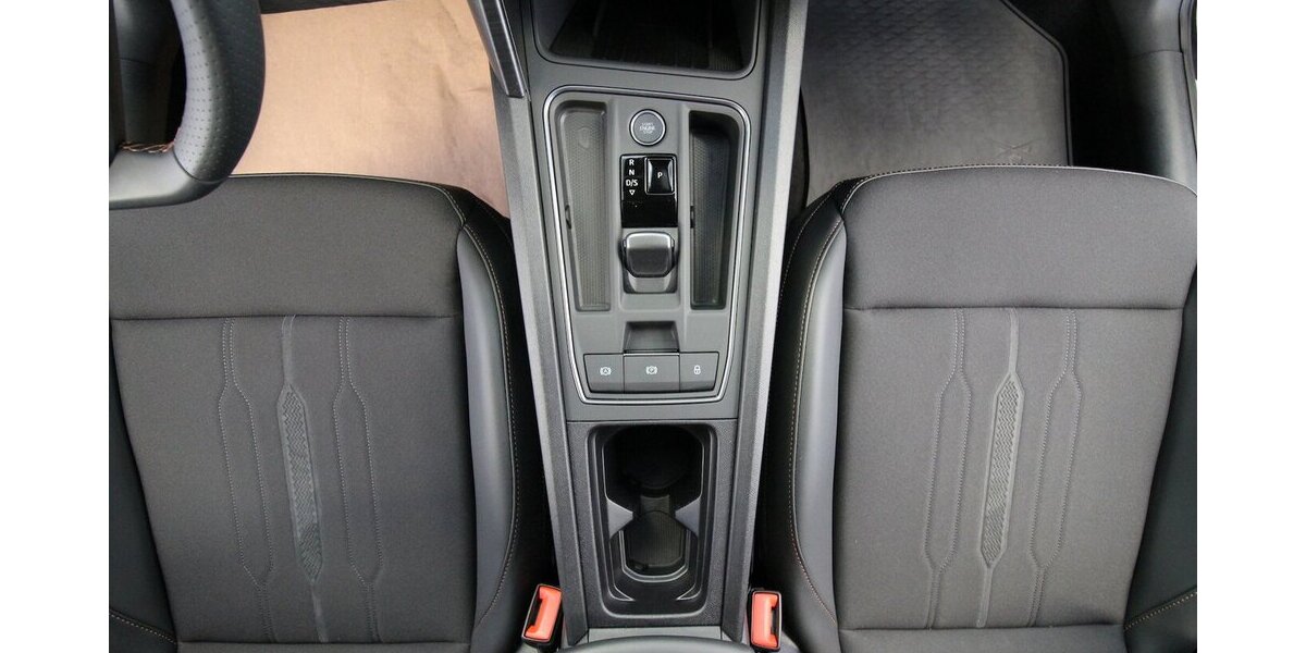 Cupra Leon Sportstourer e-HYBRID 6-DSG NAVI+LED+KAMERA 18.420 km 28.500 &euro; Hagenow 19230