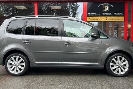 VW Touran 149.084 km 7.990 &euro; Oberkotzau 95145