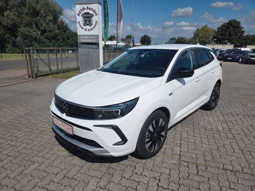 Opel Grandland (X) 53.327 km 20.990 € Wittenberge 19322