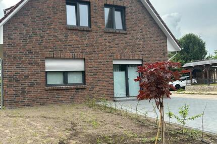 Große 125 m² Wohnung mit Einbauküche – ab 31.01 8 zimmer