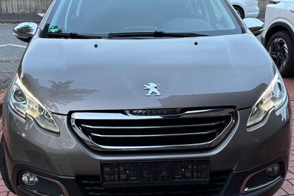 Peugeot 2008 62.300 km 9.900 &euro; siegburg 53721