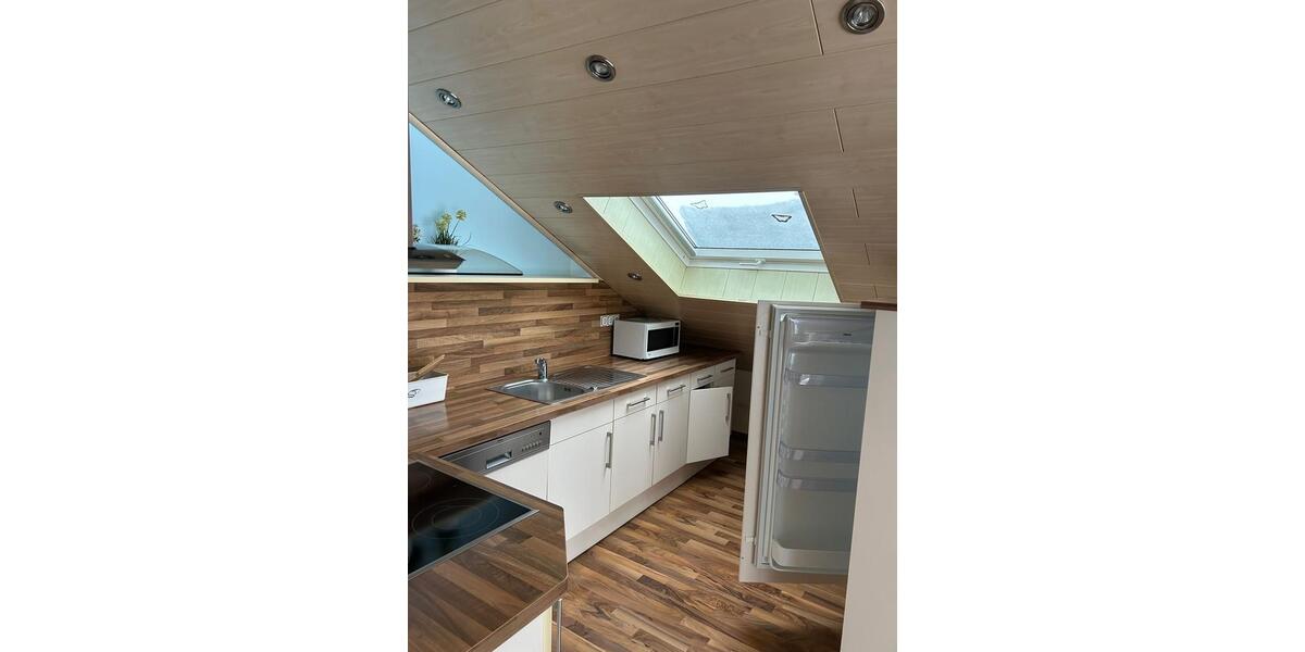 Dachgeschoßwohnung Weilburg - 2 Zimmer, 90 m&sup2;, 850&euro; | Angebot:25403323