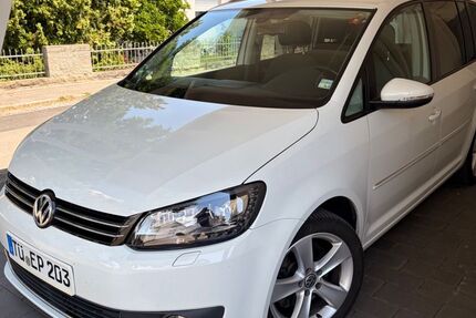 VW Touran 118.000 km 13.500 &euro; Rottenburg 72108