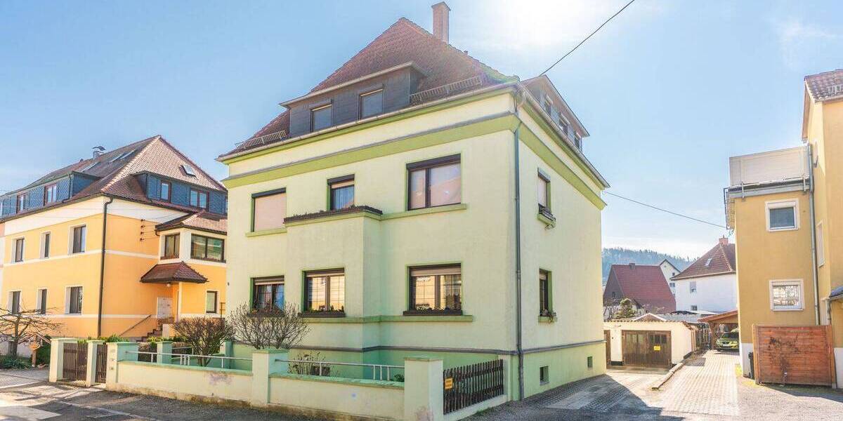 Etagenwohnung Rudolstadt Cumbach - 3 Zimmer, 89 m&sup2;, 160.000&euro; | Angebot:25929531