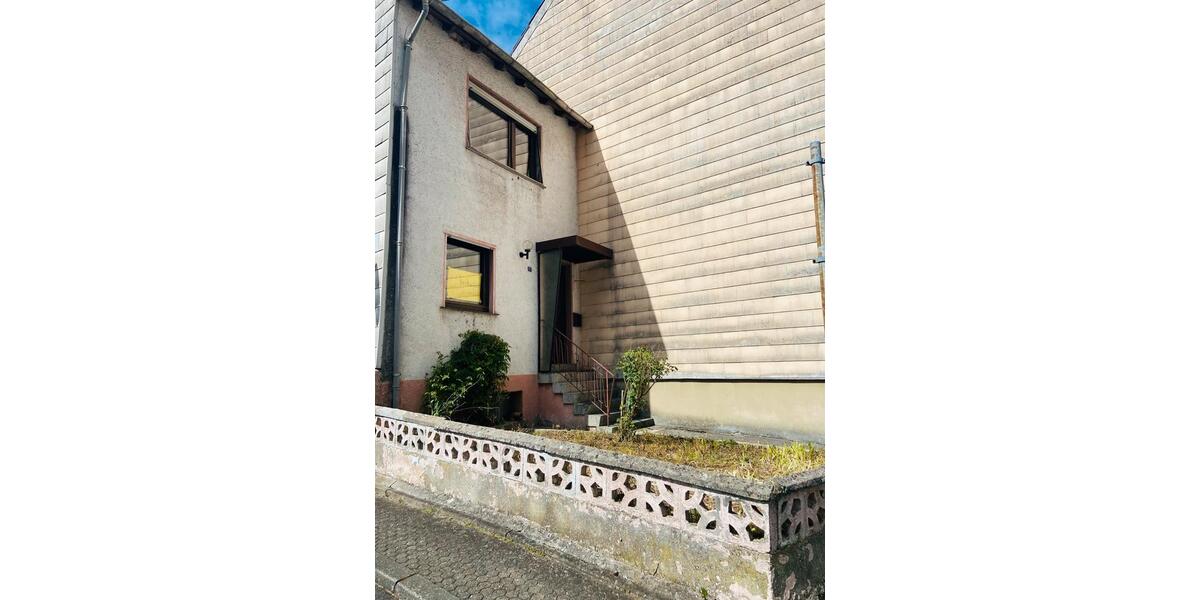 Reihenhaus Blieskastel - 4 Zimmer, 70 m&sup2;, 63.000&euro; | Angebot:26820702