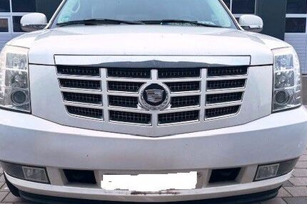 Cadillac Escalade 139.635 km 13.800 &euro; Maintal 63477