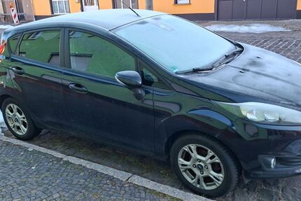 Ford Fiesta 146.000 km 4.500 &euro; Gebesee 99189