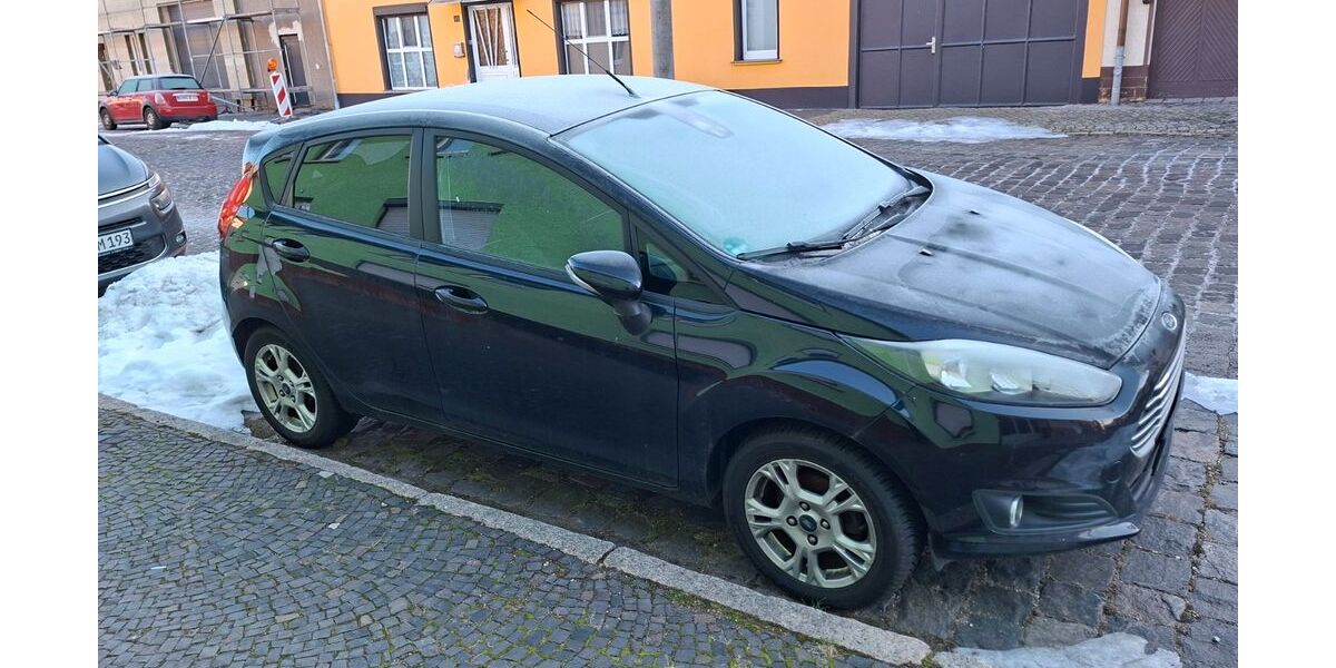 Ford Fiesta 146.000 km 4.500 &euro; Gebesee 99189