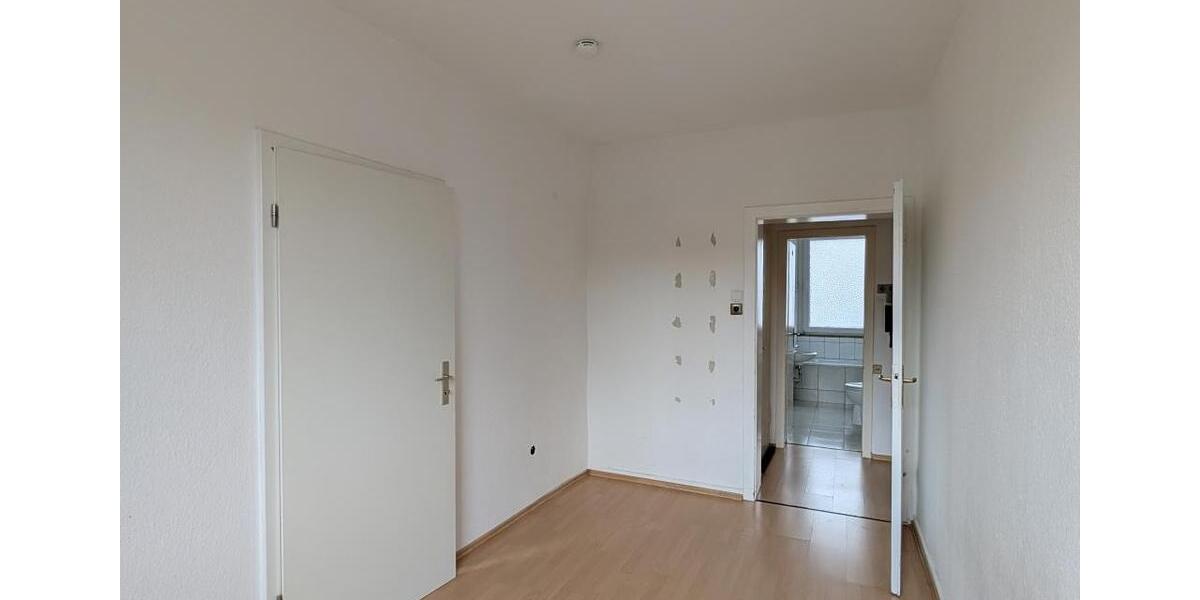 Etagenwohnung Duisburg Hamborn - 5 Zimmer, 95 m&sup2;, 749&euro; | Angebot:25743427