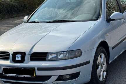 Seat Leon 18.000 km 2.300 € Bad Segeberg 23795