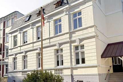 Haus Cuxhaven - 13.5 Zimmer, 350 m&sup2;, 1.280.000&euro; | Angebot:27204410