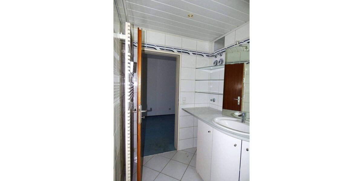 Etagenwohnung Überlingen - 3 Zimmer, 87 m&sup2;, 240.000&euro; | Angebot:26902035