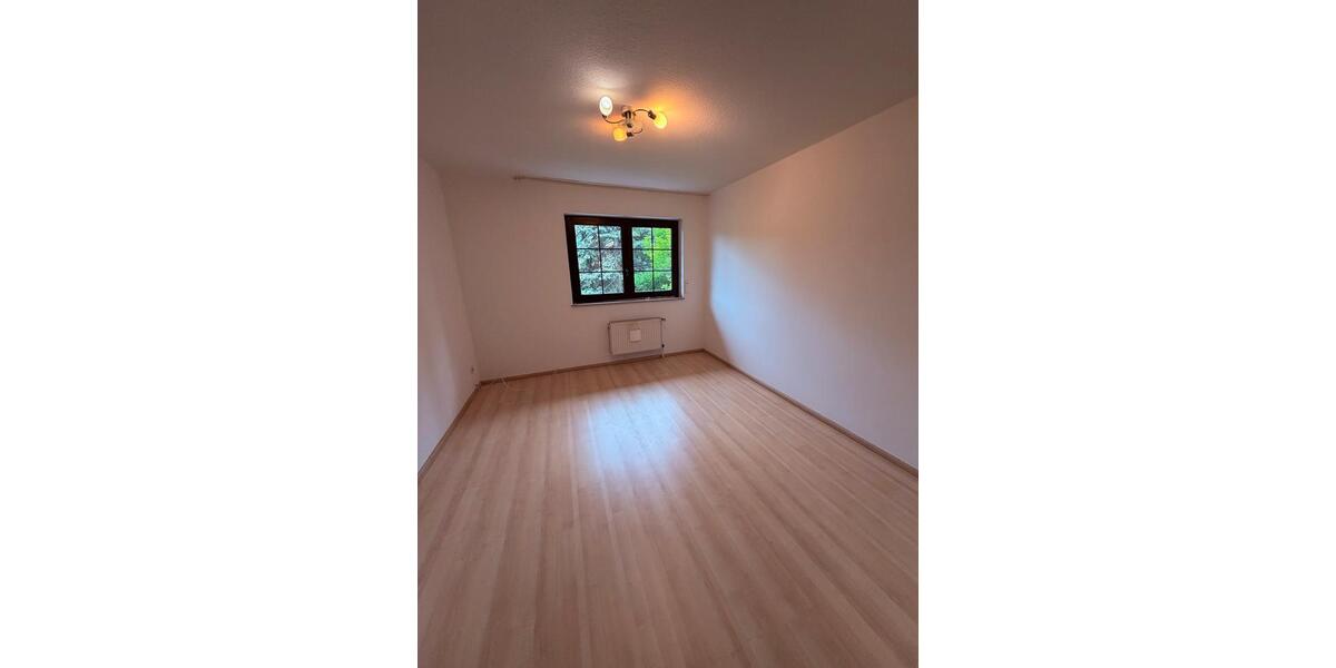 Reihenhaus Frankfurt am Main Oberrad - 6 Zimmer, 155 m&sup2;, 2.500&euro; | Angebot:26594364