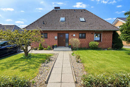 Haus Brunsbüttel - 6 Zimmer, 147 m&sup2;, 285.000&euro; | Angebot:26107489