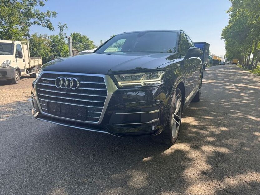 Q7