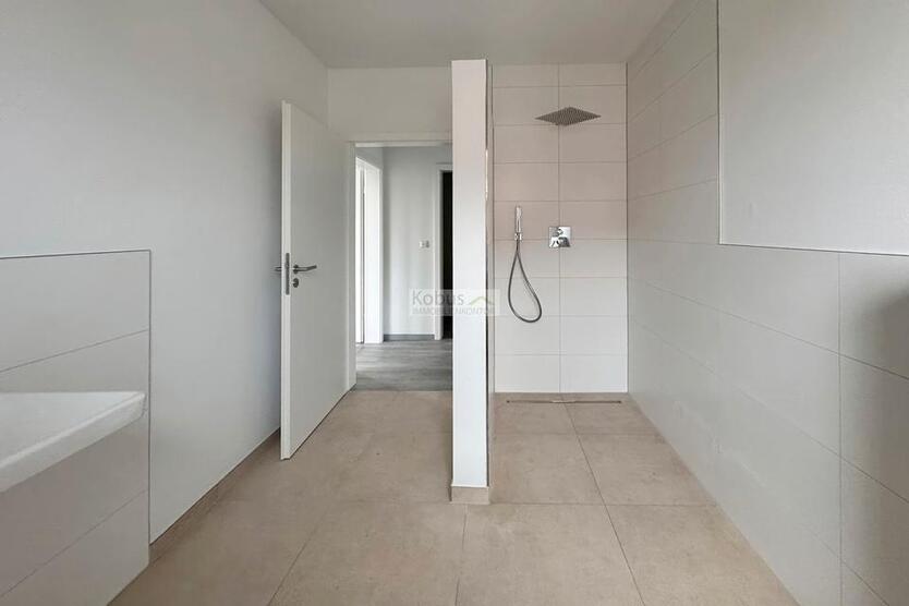 Erstbezug: OG-Wohnung (links) mit Balkon zu vermieten zimmer