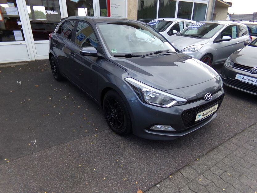 Hyundai i20 89.972 km 9.985 € Bad Honnef 53604