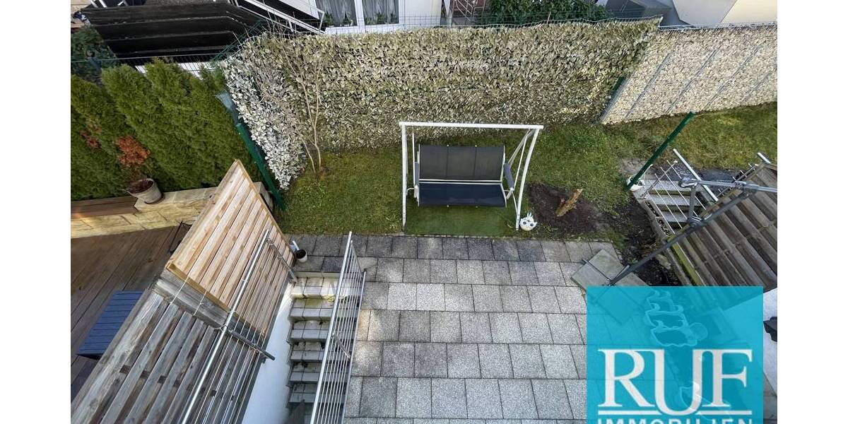 Reihenmittelhaus Pforzheim Eutingen - 4 Zimmer, 110 m&sup2;, 360.000&euro; | Angebot:25997914