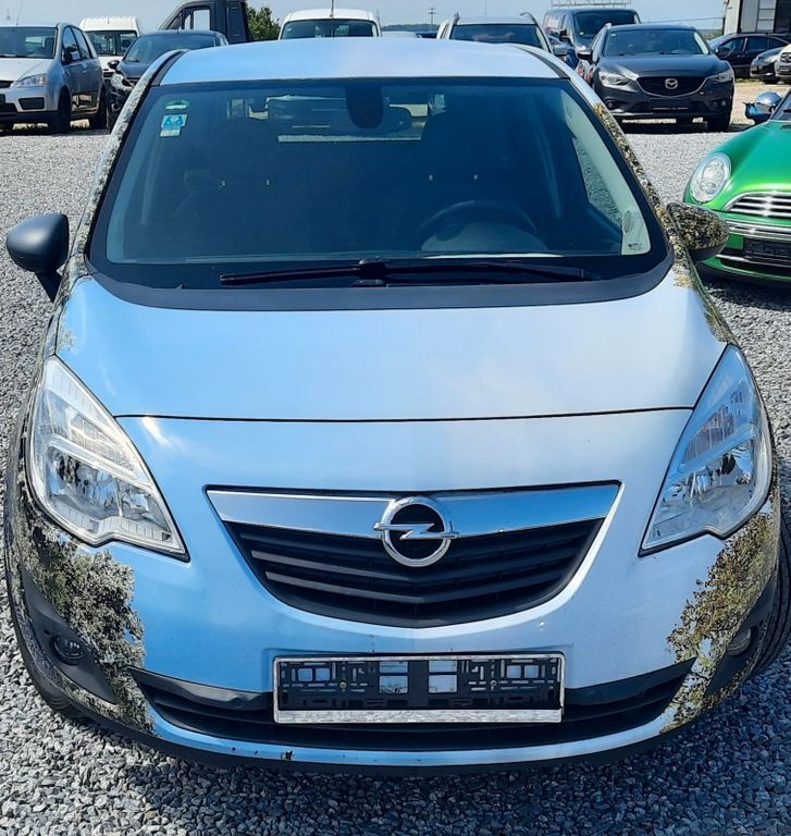 Opel Meriva 89.000 km 3.900 € München 81679