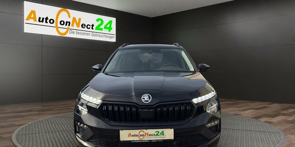 Skoda Kamiq 1.0 TSi Selection Black *Sitzhzg/Kamera/LED/ 11.195 km 21.490 &euro; Bamberg 96052