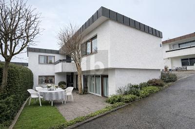 EXKLUSIVES WOHNEN IN ERHÖHTER AUSSICHTSLAGE - Haus Leingarten | Angebot:25606719