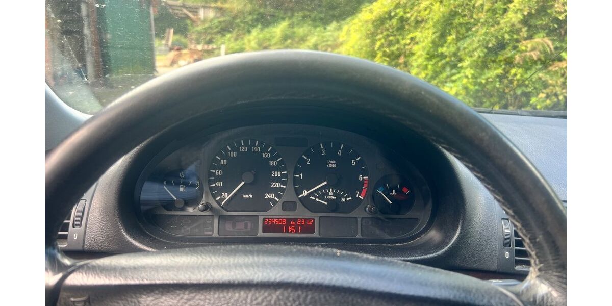 BMW 318 230.000 km 1.100 &euro; Telgte 48291