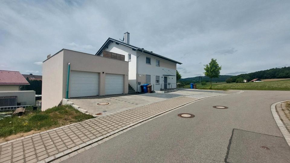 Erdgeschoßwohnung Falkenfels - 4 Zimmer, 118 m&sup2;, 1.000&euro; | Angebot:26459628
