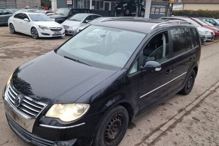 VW Touran 198.000 km 2.666 &euro; MÜNCHEN 80995