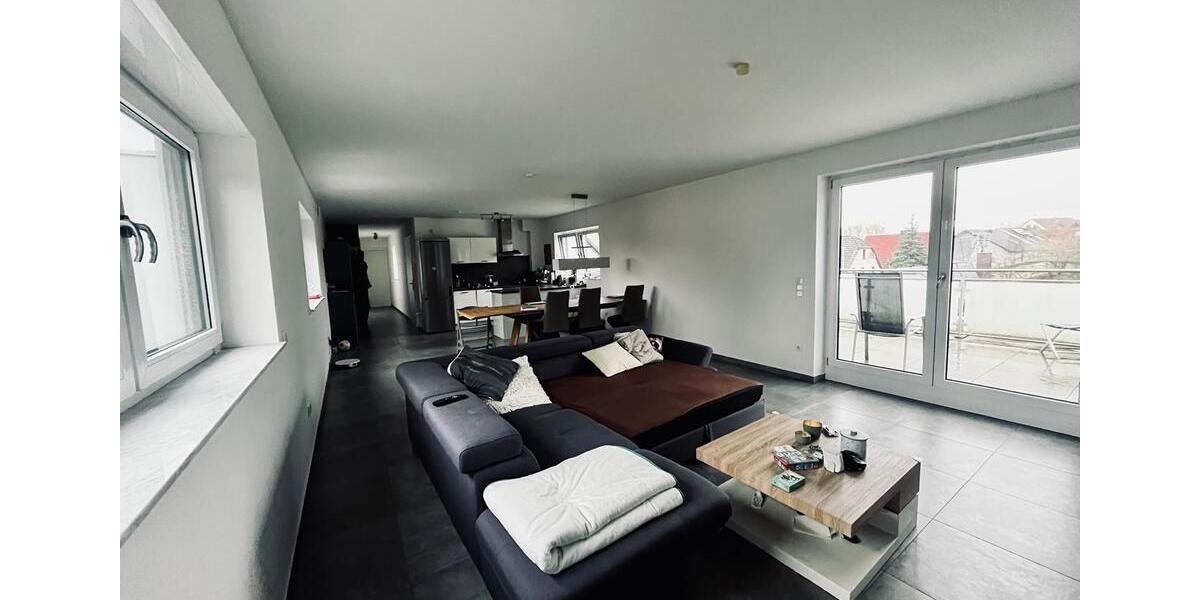 Dachgeschoßwohnung Goldbach - 3 Zimmer, 95 m&sup2;, 1.200&euro; | Angebot:26385664