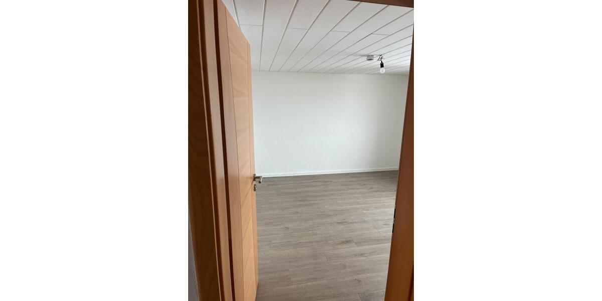 Dachgeschoßwohnung Ingolstadt Münchener Straße - 3 Zimmer, 57 m&sup2;, 770&euro; | Angebot:26312150