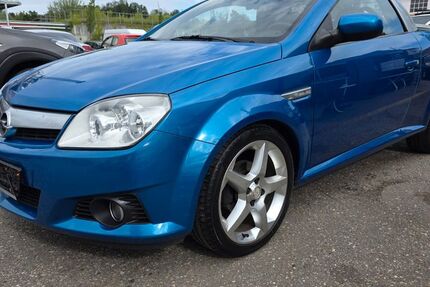 Opel Tigra 222.004 km 1.990 &euro; Rosenheim 83026