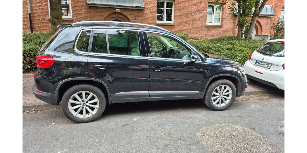 VW Tiguan 132.003 km 12.500 &euro; Frankfurt am Main 60431