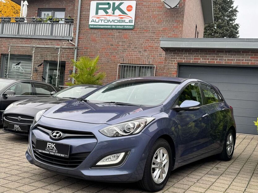 Hyundai i30 185.000 km 6.500 € Solingen 42651