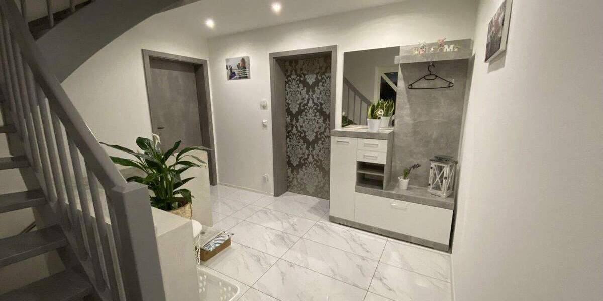 Einfamilienhaus Kaltennordheim - 5 Zimmer, 120 m&sup2;, 250.000&euro; | Angebot:25674296