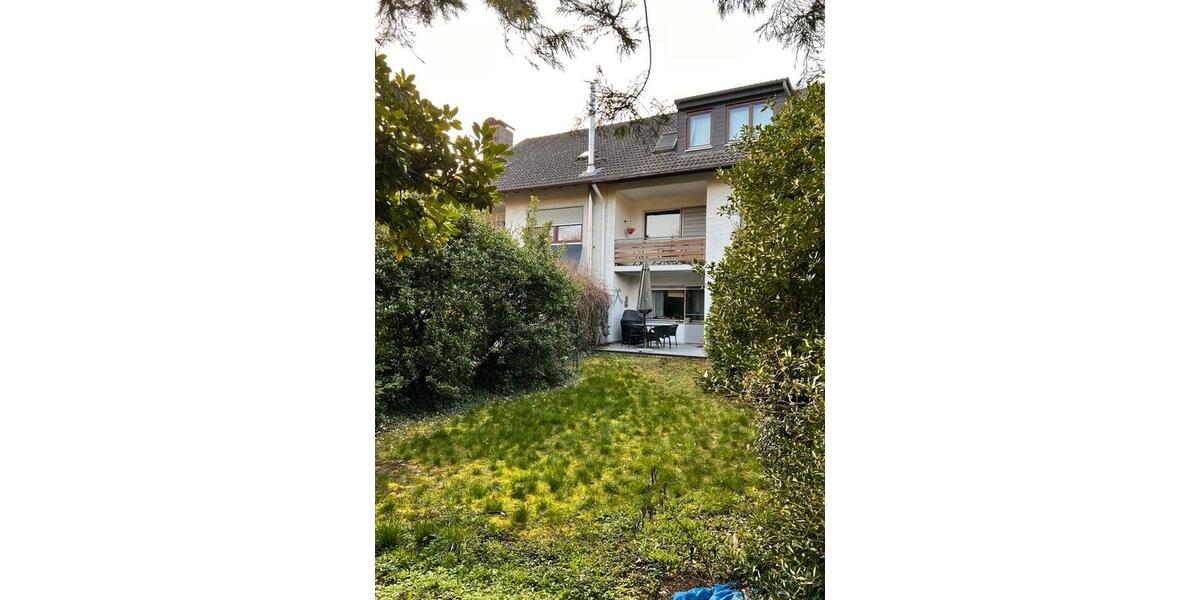 Reihenhaus Bad Schwalbach - 7 Zimmer, 250 m&sup2;, 1.500&euro; | Angebot:25539659