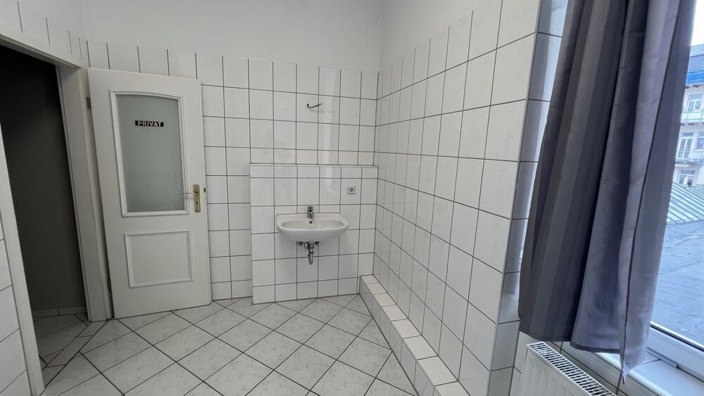 Repräsentatives Büro im Herzen der Stadt - Ideal für Rechtsanwaltskanzlei oder Dienstleistungspraxis - Gewerbeobjekt Mittweida | Angebot:18201268