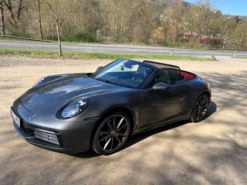 992