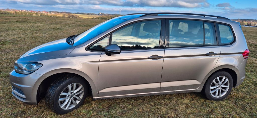 VW Touran 108.000 km 19.999 &euro; Welzheim 73642