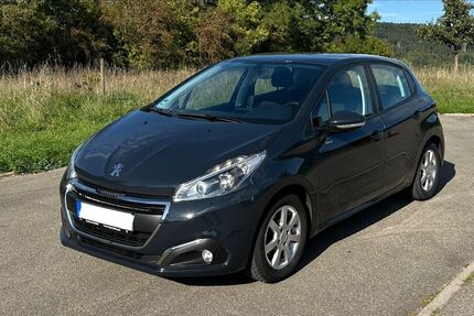 Peugeot 208 77.000 km 6.240 € Gaildorf 74405