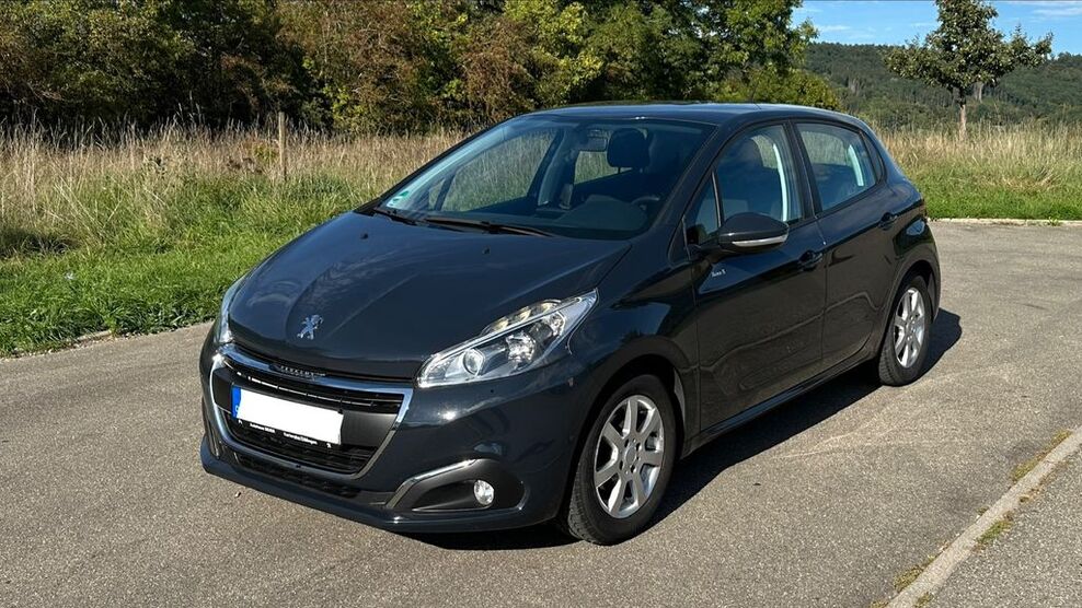 Peugeot 208 77.000 km 6.240 € Gaildorf 74405