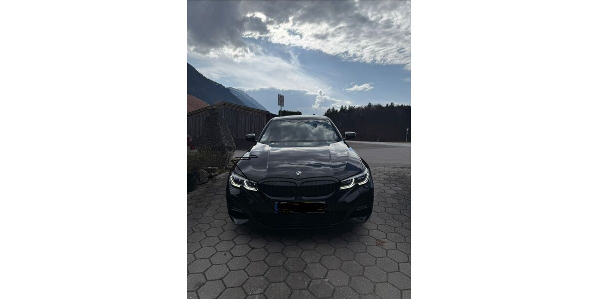 BMW 330 114.687 km 26.990 &euro; Oberau 82467